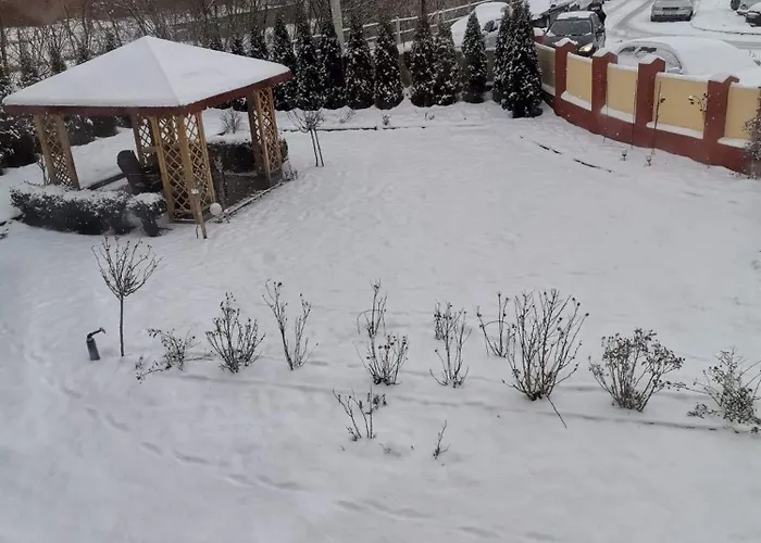 W Dworku Pod Twierdza Клодзко